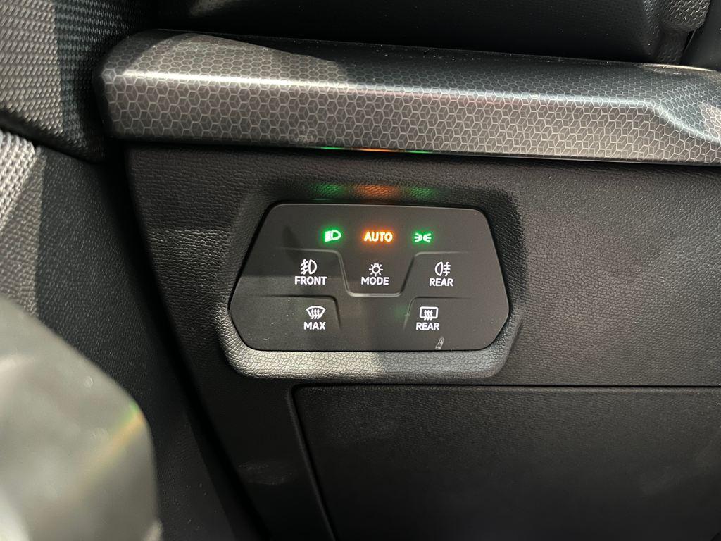 SEAT León 1.5 eTSI Style 25 Aniversario DSG 85 kW (116 CV) - 12