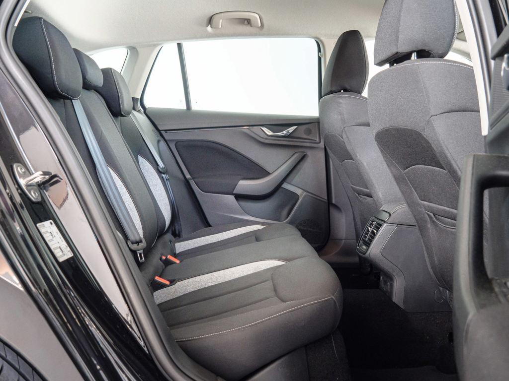 Skoda Scala 1.0 TSI Selection 85 kW (115 CV) - 5