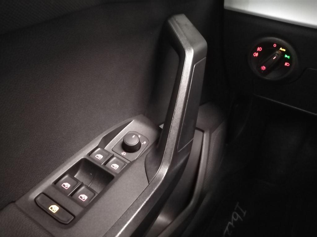 SEAT Ibiza 1.0 MPI S&S Style XM 59 kW (80 CV) - 18