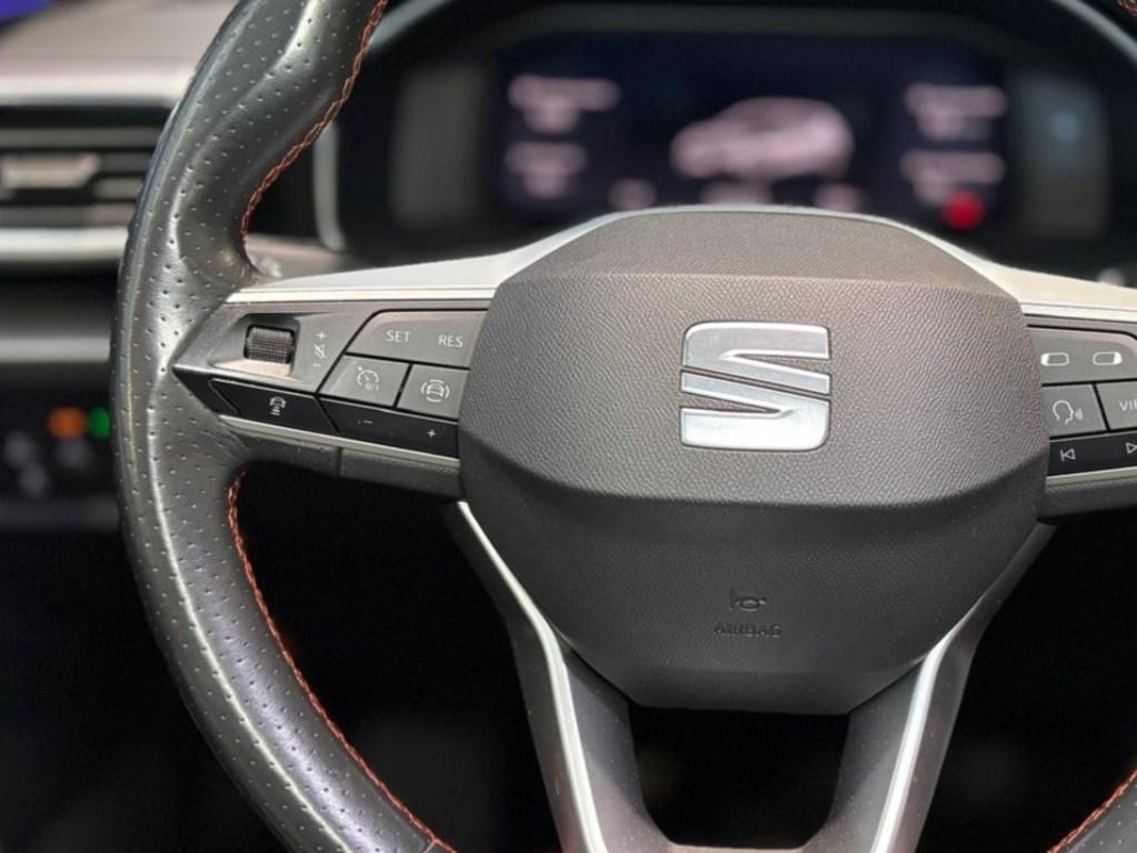 SEAT León 1.5 TSI S&S FR 25 Aniversario 85 kW (115 CV) - 11