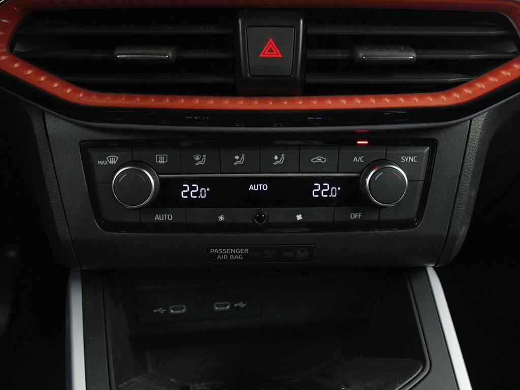 SEAT Arona 1.0 TSI FR Special Edition 85 kW (115 CV) - 10