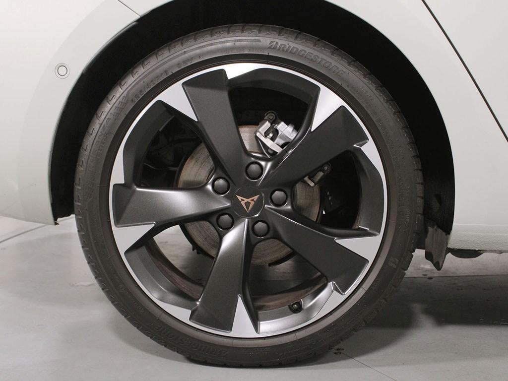 CUPRA León 1.5 eTSI DSG 110 kW (150 CV) - 7