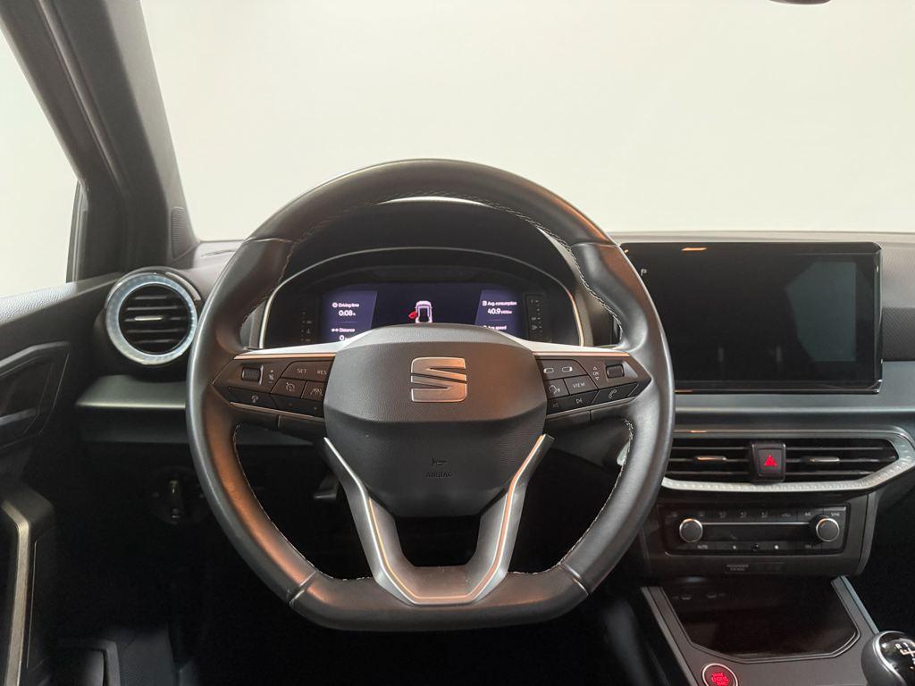 SEAT Arona 1.0 TSI S&S Xperience XM 85 kW (115 CV) - 8