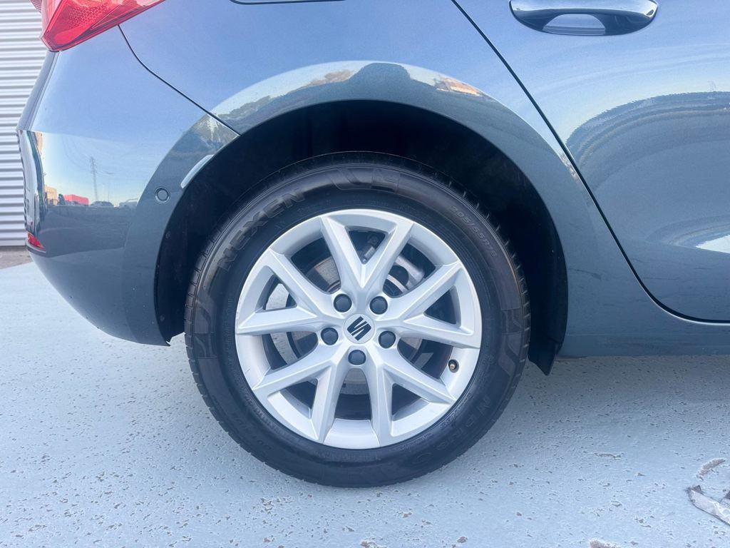 SEAT León 1.5 eTSI Style 25 Aniversario DSG 85 kW (116 CV) - 7