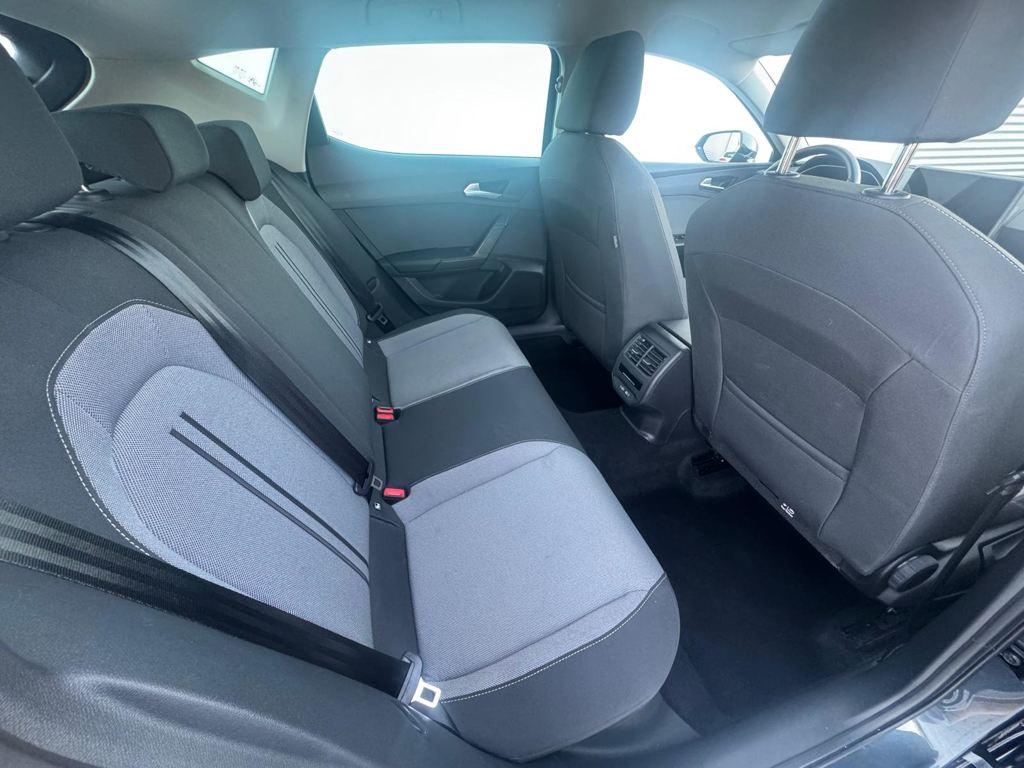 SEAT León 1.5 eTSI Style 25 Aniversario DSG 85 kW (116 CV) - 5