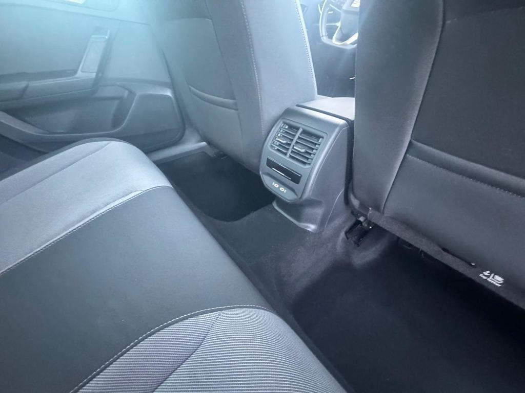 SEAT León 1.5 eTSI Style 25 Aniversario DSG 85 kW (116 CV) - 8