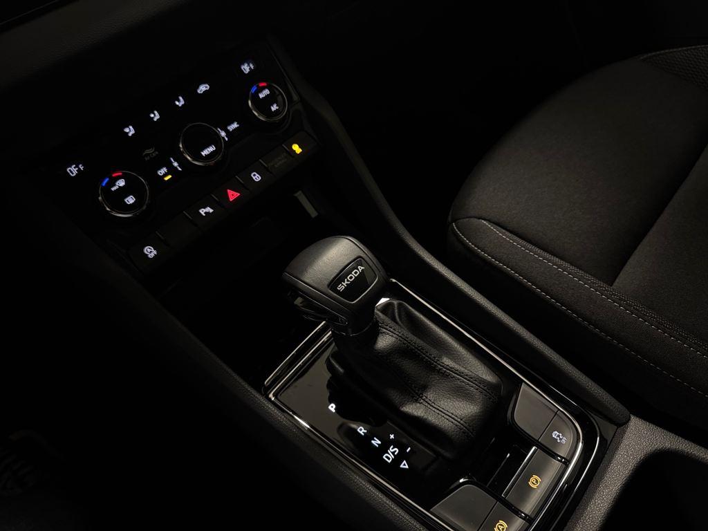 Skoda Karoq 1.5 TSI ACT Selection DSG 110 kW (150 CV) - 11