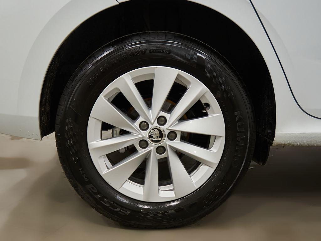 Skoda Kamiq 1.0 TSI Selection 85 kW (115 CV) - 7