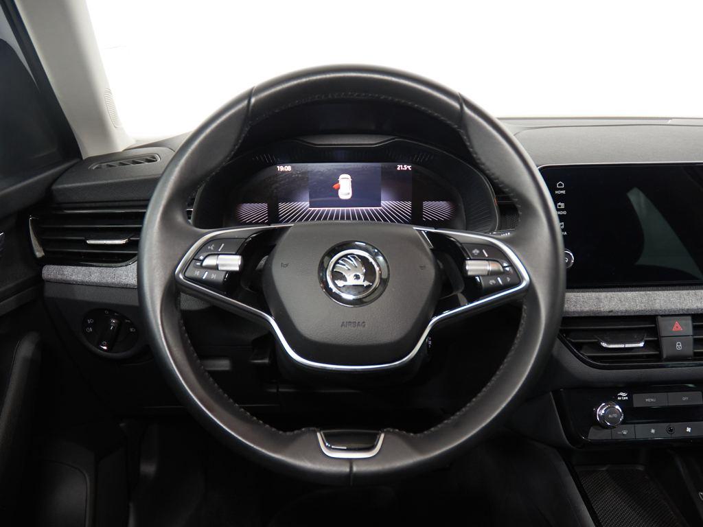 Skoda Kamiq 1.0 TSI Selection 85 kW (115 CV) - 9