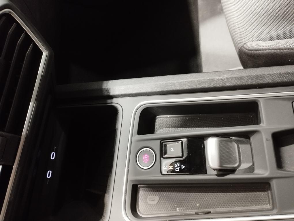 SEAT León ST 1.5 eTSI Style 25 Aniversario DSG 85 kW (116 CV) - 9