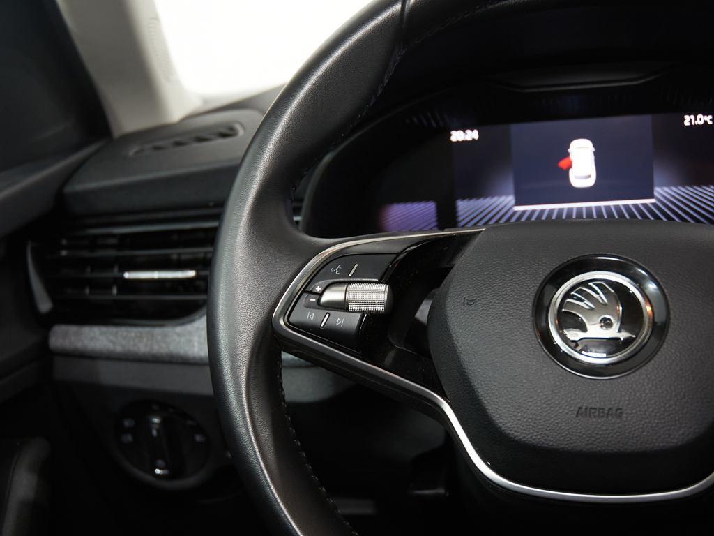 Skoda Kamiq 1.0 TSI Selection 85 kW (115 CV) - 11