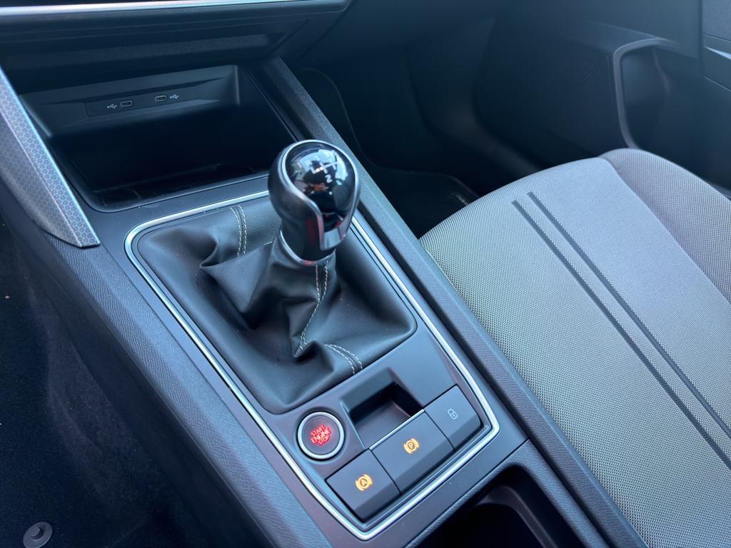 SEAT León 2.0 TDI S&S Style Go 85 kW (115 CV) - 10