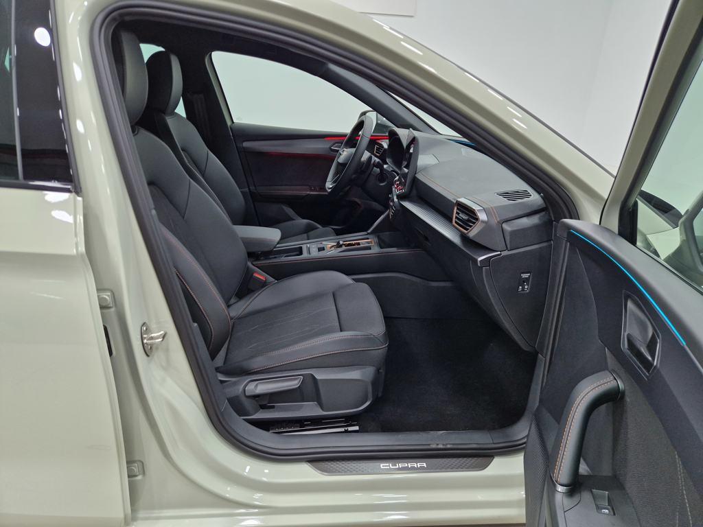 CUPRA León 1.5 TSI e-Hybrid 150 kW (204 CV) DSG - 4