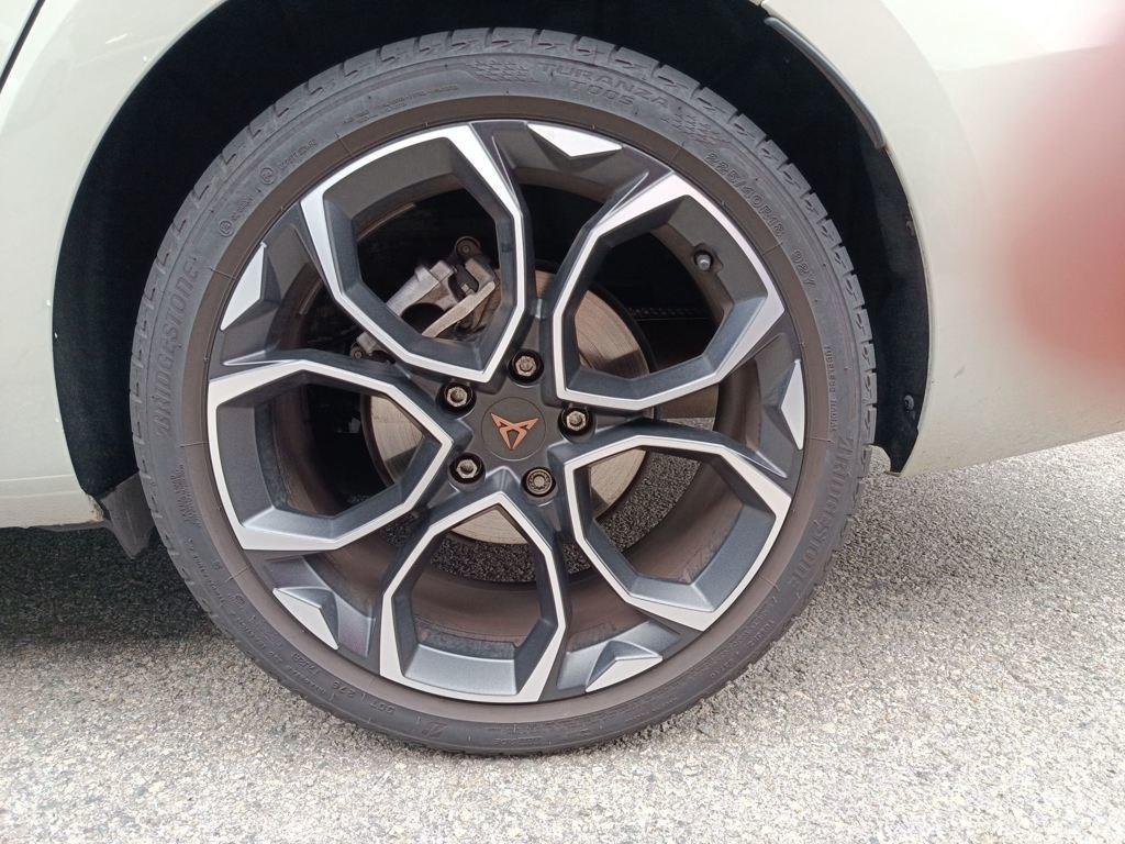 CUPRA Leon Sportstourer 1.5 eTSI DSG 110 kW (150 CV) - 7