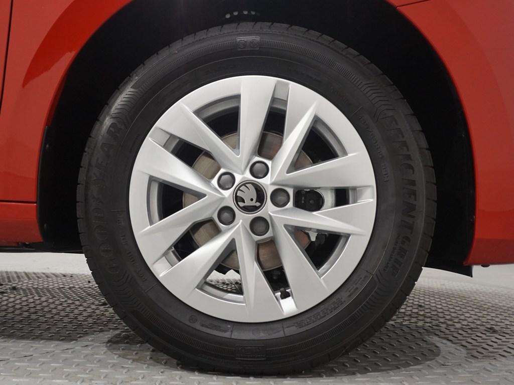 Skoda Fabia 1.0 TSI Selection 70 kW (95 CV) - 7