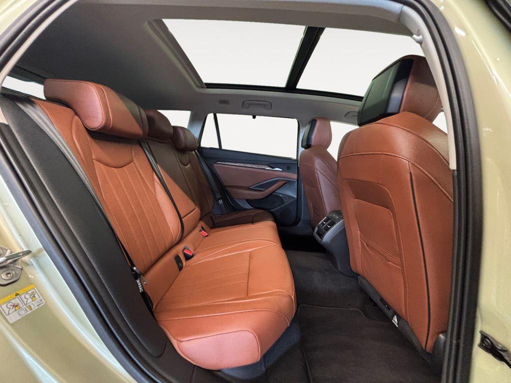 Skoda Superb Combi 2.0 TDI L&K DSG 110 kW (150 CV) - 5