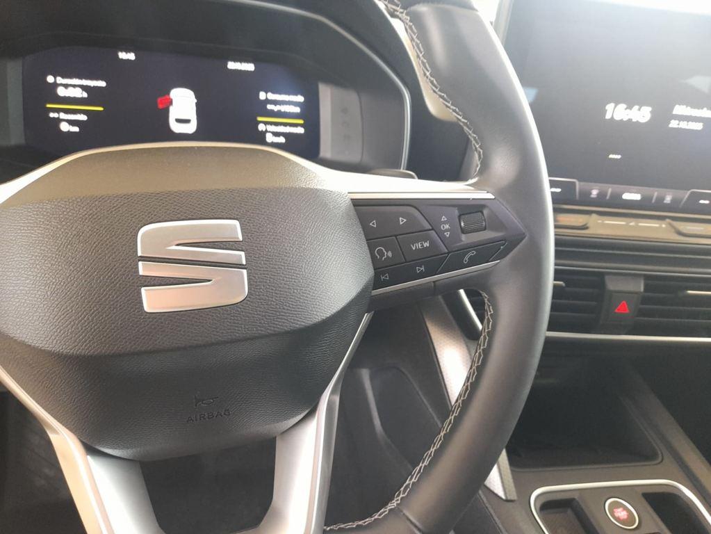 SEAT León 1.5 eTSI Style 25 Aniversario DSG 85 kW (116 CV) - 9