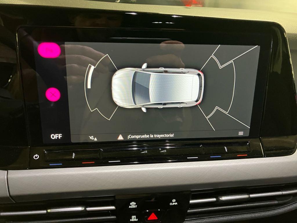 Volkswagen Golf Life 2.0 TDI 85 kW (115 CV) DSG - 10