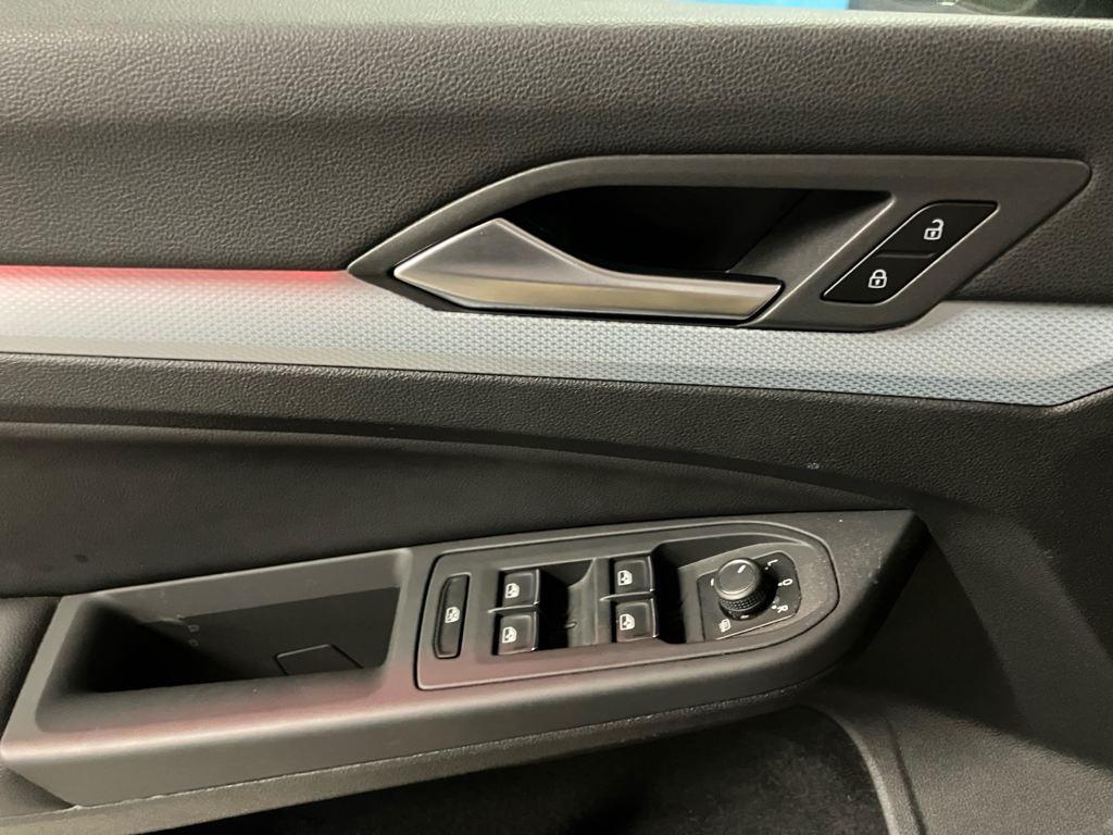 Volkswagen Golf Life 1.5 eTSI 85 kW (116 CV) DSG - 9