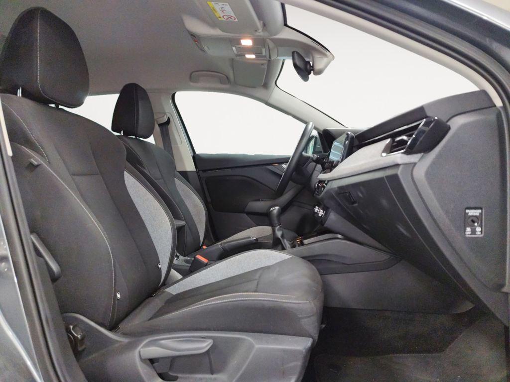 Skoda Kamiq 1.0 TSI Selection DSG 85 kW (115 CV) - 4