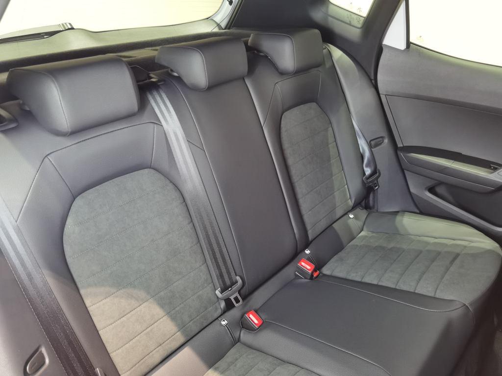 SEAT Arona 1.0 TSI FR Special Edition 85 kW (115 CV) - 14