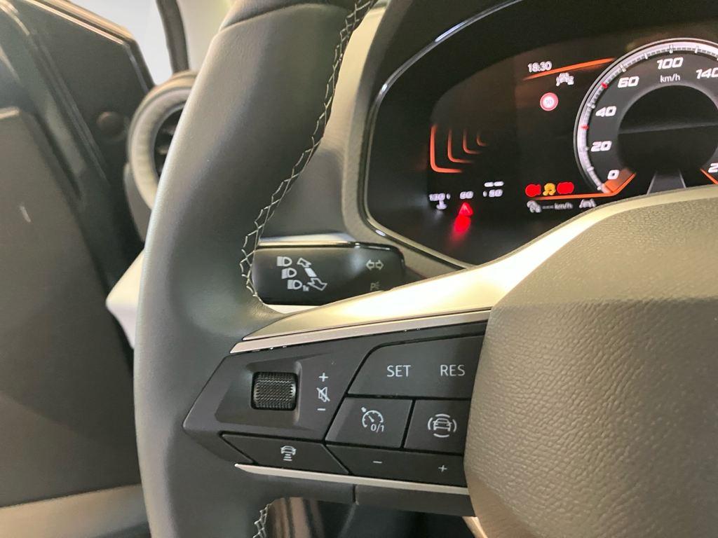 SEAT Arona 1.0 TSI Style Special Edition 85 kW (115 CV) - 8