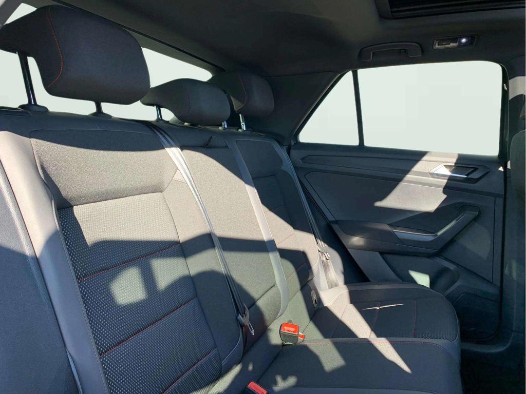 Volkswagen T-Roc Sport 1.5 TSI 110 kW (150 CV) DSG - 17