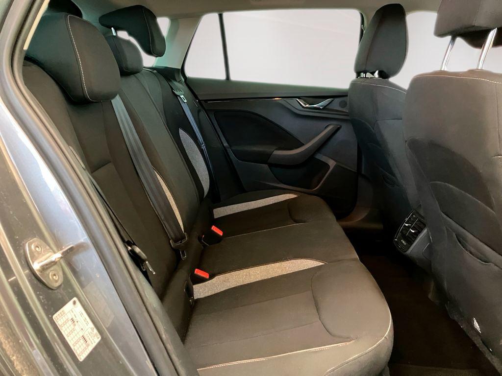 Skoda Scala 1.0 TSI Selection DSG 85 kW (115 CV) - 5