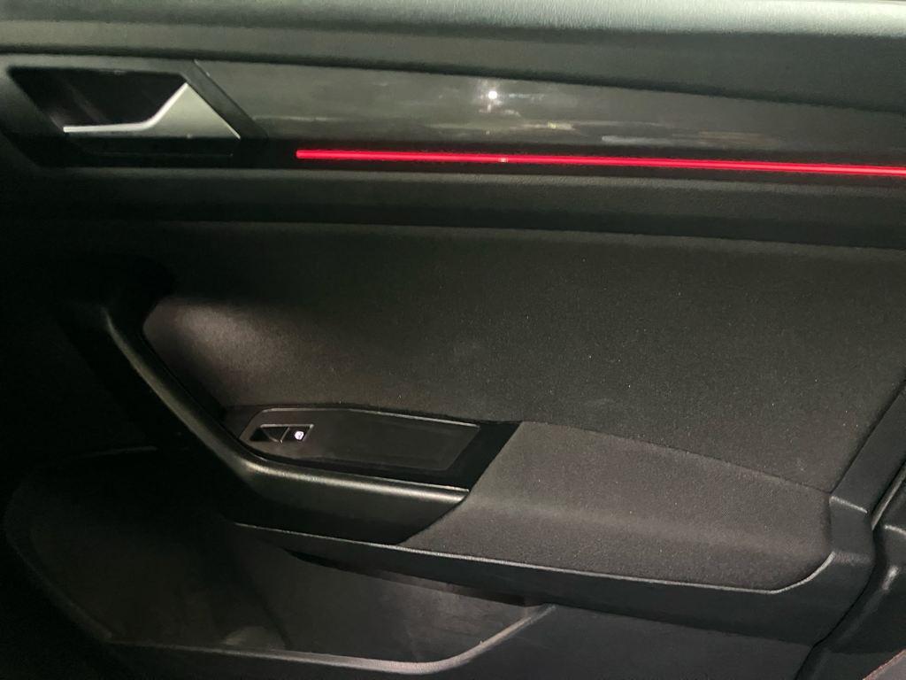 Volkswagen T-Roc Sport 1.5 TSI 110 kW (150 CV) - 17