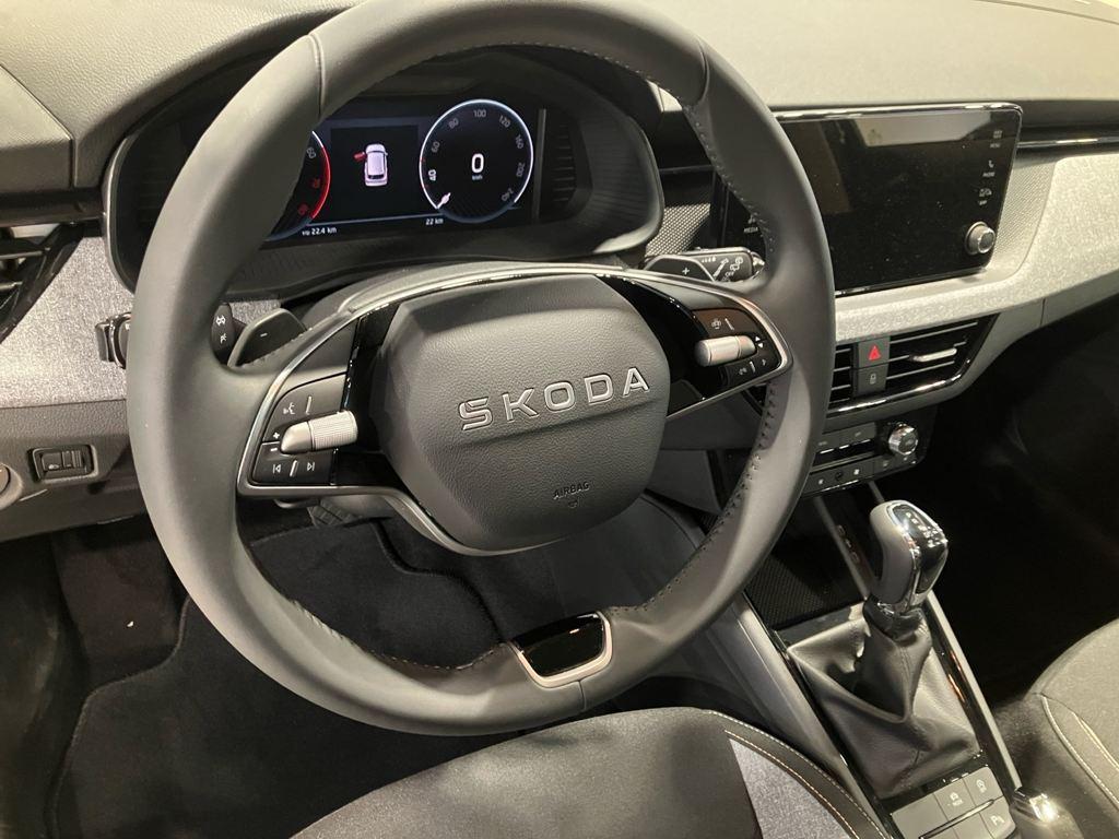 Skoda Kamiq 1.0 TSI Selection DSG 85 kW (115 CV) - 10