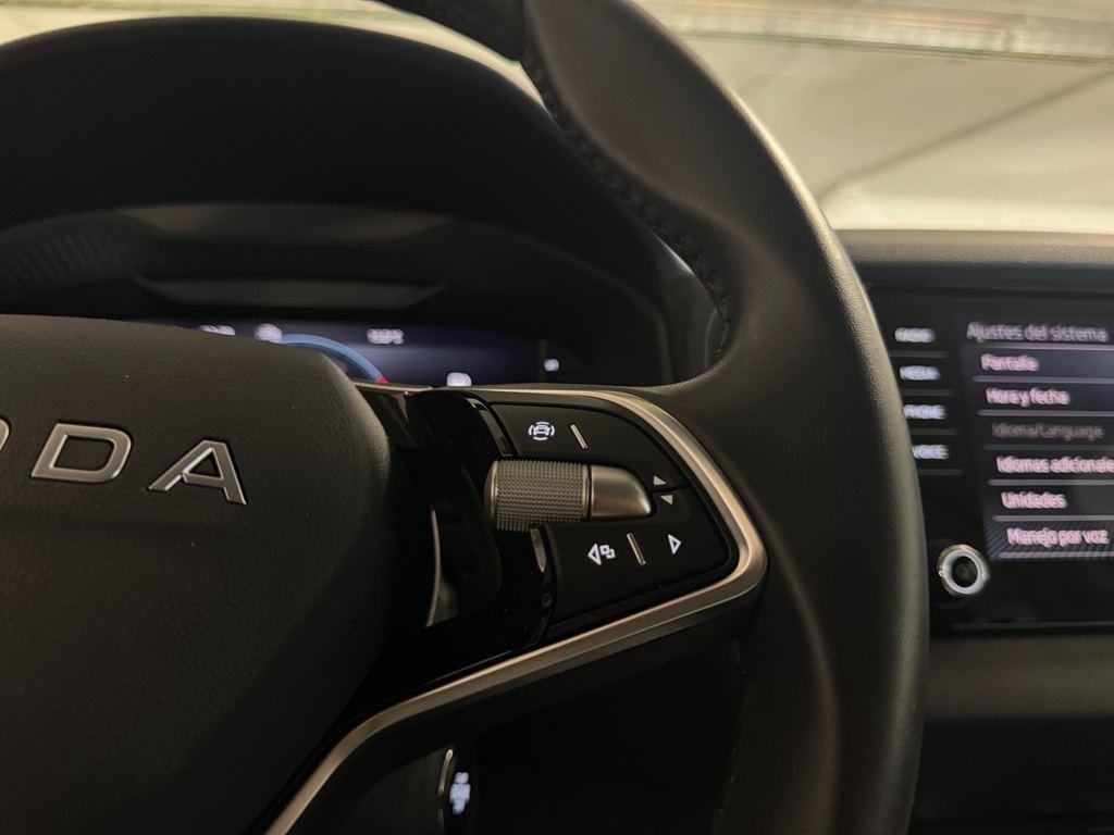 Skoda Karoq 1.5 TSI ACT Selection DSG 110 kW (150 CV) - 9