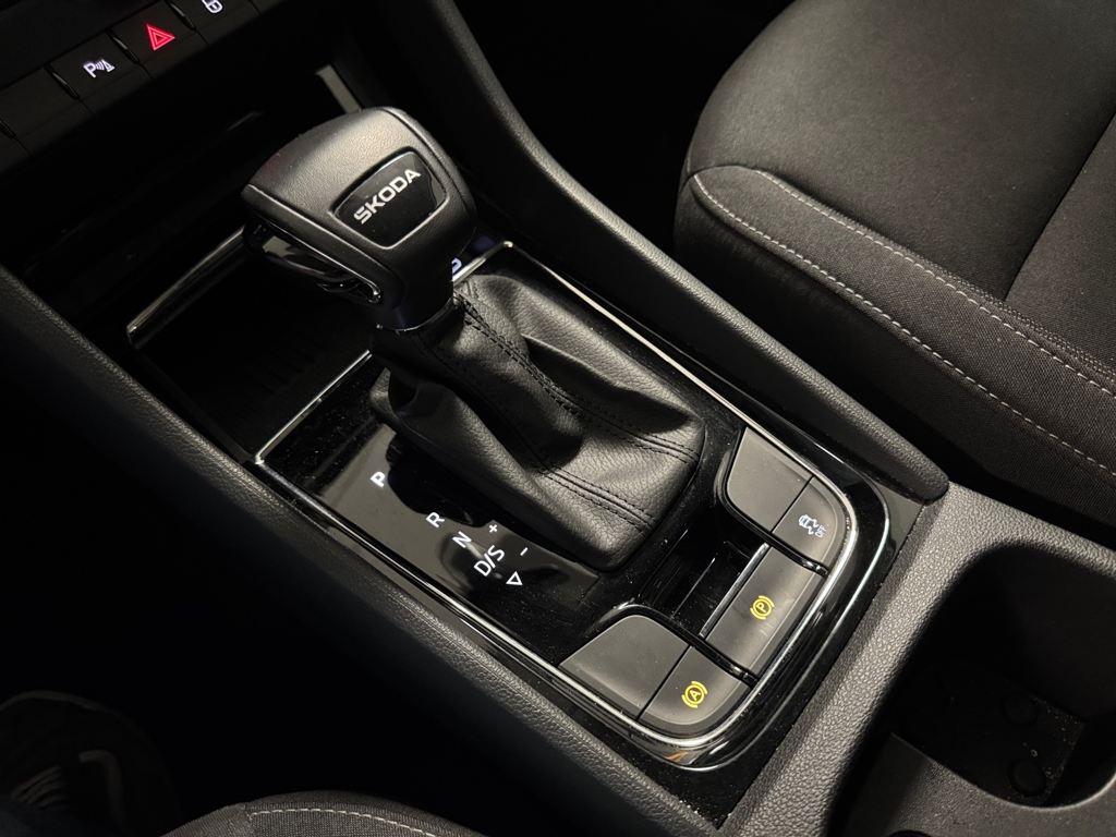 Skoda Karoq 1.5 TSI ACT Selection DSG 110 kW (150 CV) - 14