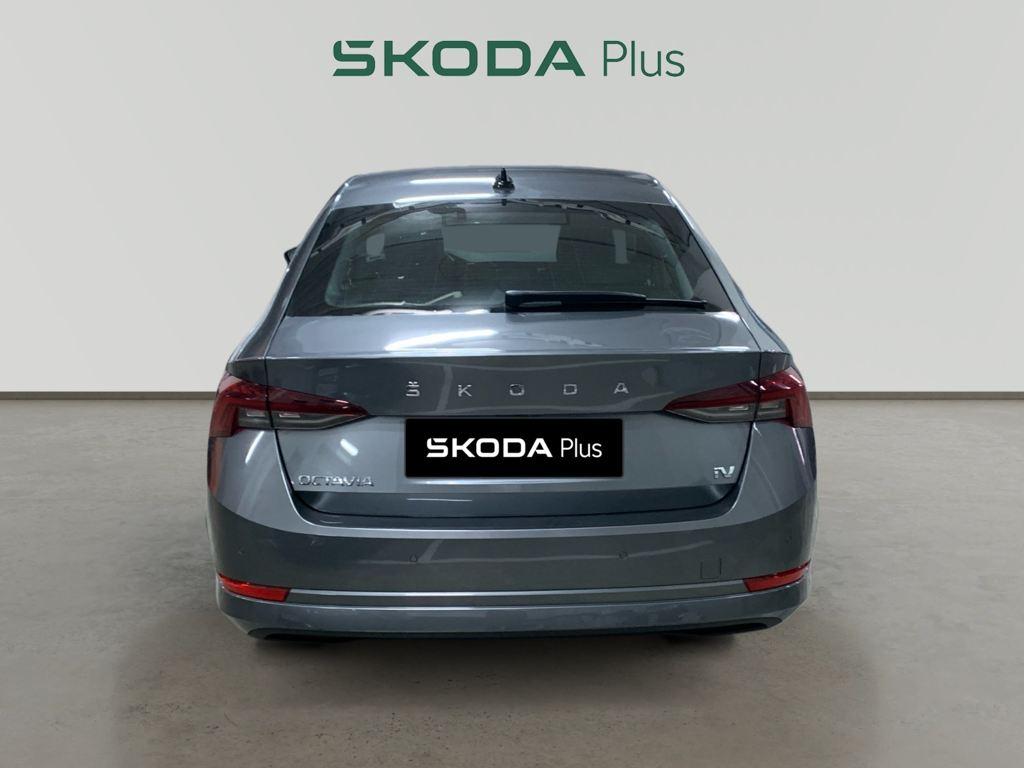 Skoda Octavia 1.4 TSI iV P-HEV Selection DSG 150 kW (204 CV) - 12