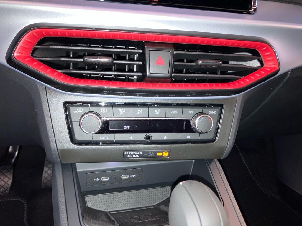 SEAT Ibiza 1.0 TSI FR Salta DSG 85 kW (115 CV) - 11