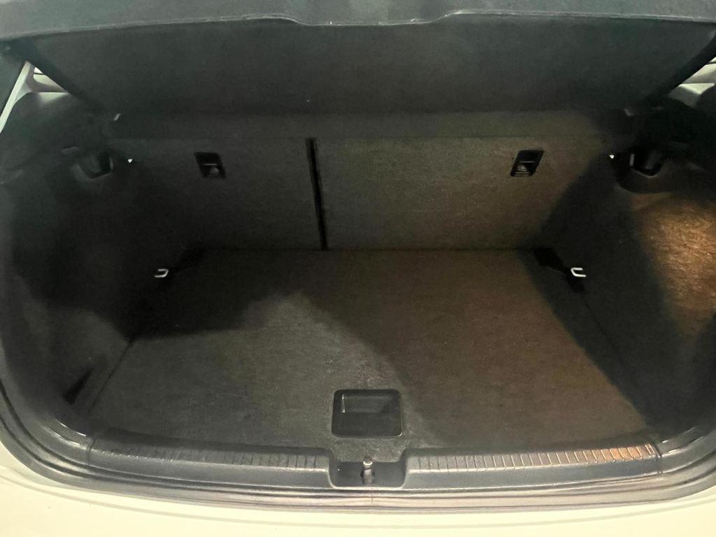 Volkswagen Polo Advance 1.6 TDI 70 kW (95 CV) - 6