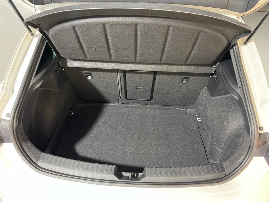 SEAT León 1.5 TSI S&S FR 25 Aniversario 85 kW (116 CV) - 6