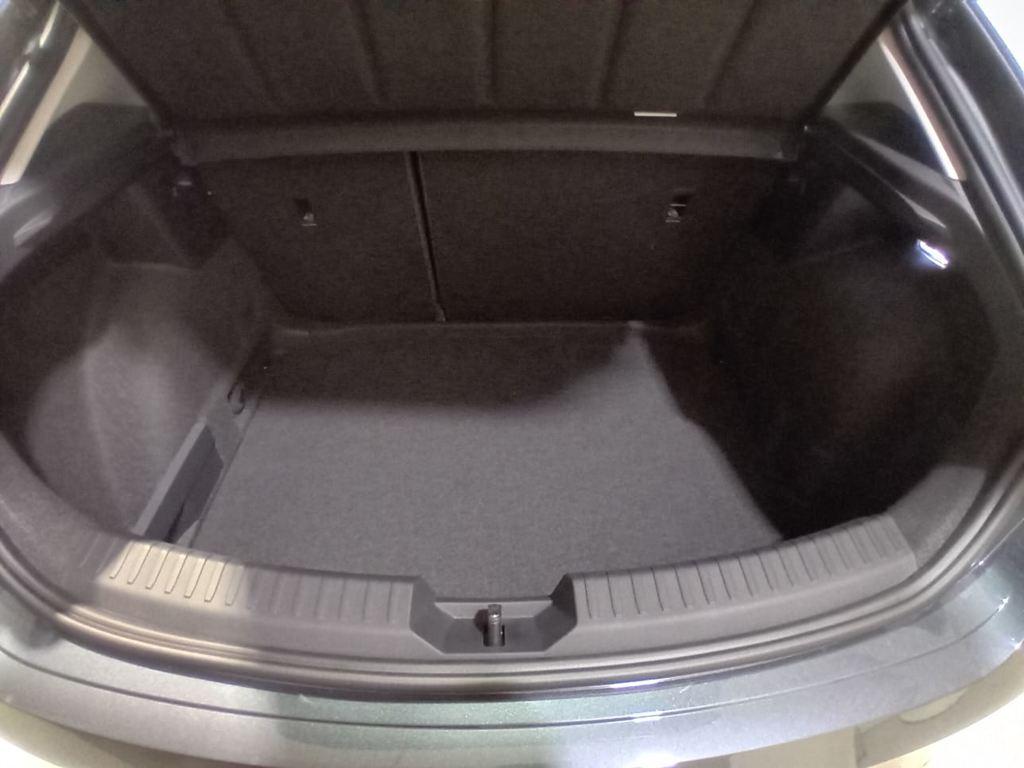 SEAT León 1.5 eTSI S&S Style Special Edition Vision DSG 110 kW (150 CV) - 6