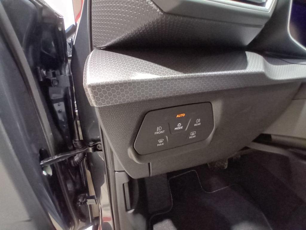 SEAT León 1.5 eTSI S&S Style Special Edition Vision DSG 110 kW (150 CV) - 12