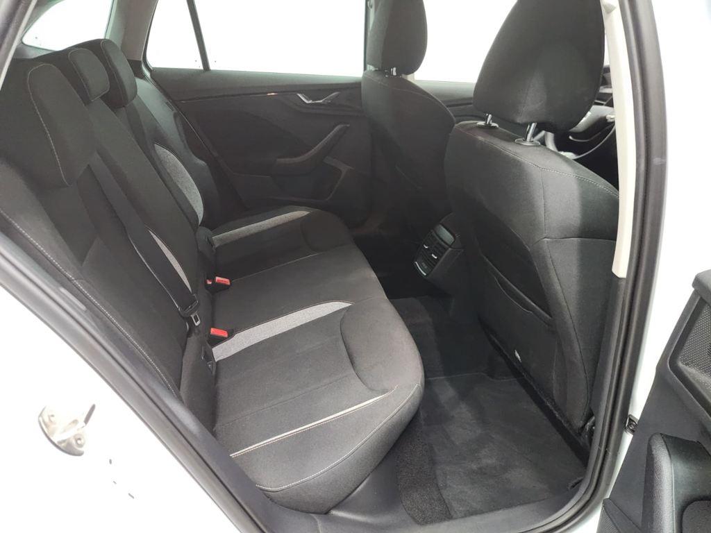 Skoda Scala 1.0 TSI Selection DSG 85 kW (115 CV) - 5