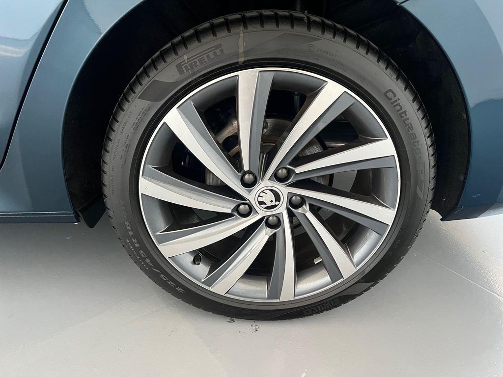 Skoda Octavia 1.5 TSI m-HEV Selection DSG 110 kW (150 CV) - 7