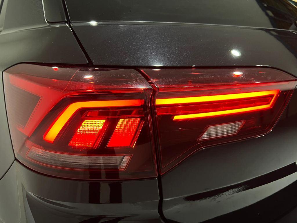 Volkswagen T-Roc R-Line 1.5 TSI 110 kW (150 CV) - 19