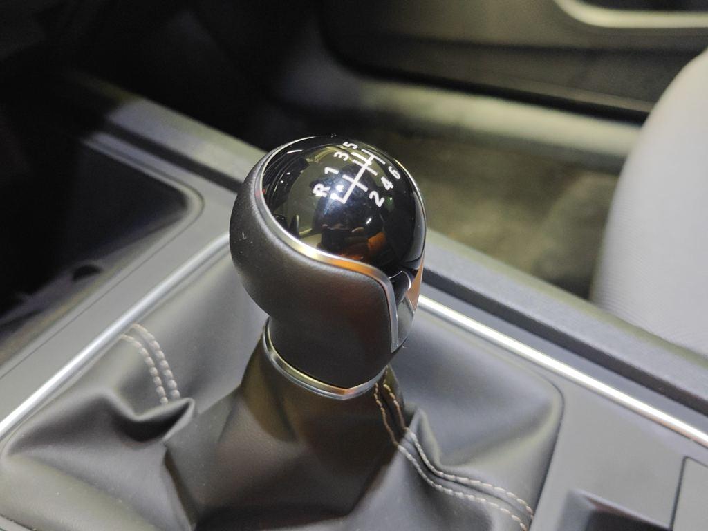 SEAT León ST 2.0 TDI Style XS 85 kW (115 CV) - 8