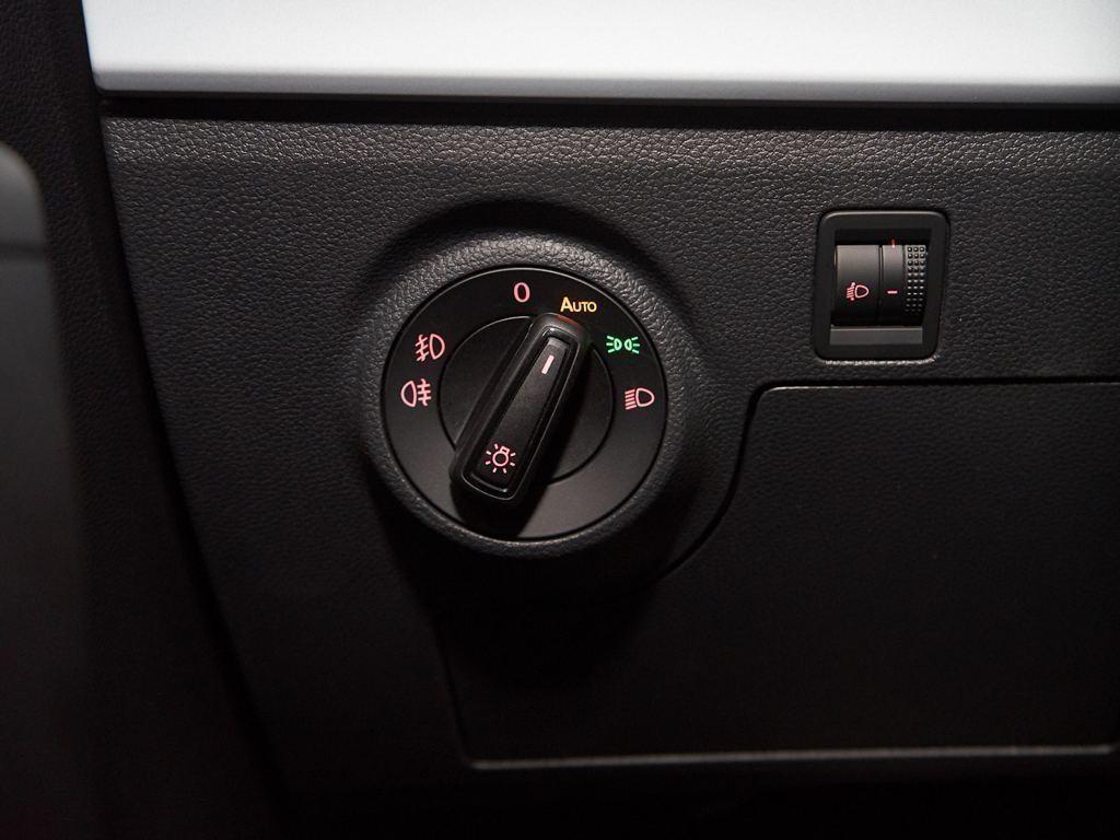 SEAT Ibiza 1.0 MPI Reference Salta 59 kW (80 CV) - 8