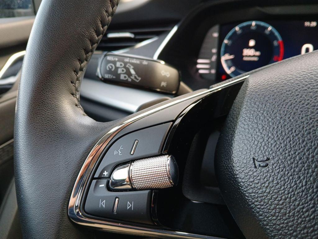 Skoda Octavia 1.0 TSI MHEV Selection DSG 81 kW (110 CV) - 14