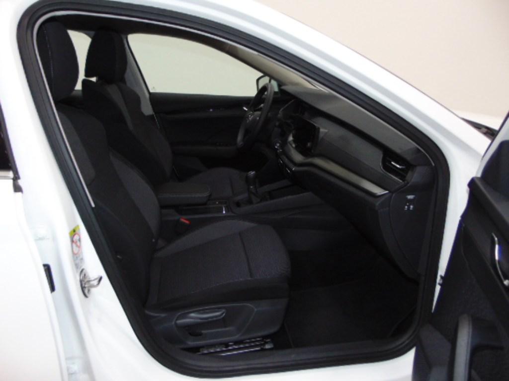 Skoda Octavia 2.0 TDI Selection DSG 110 kW (150 CV) - 4