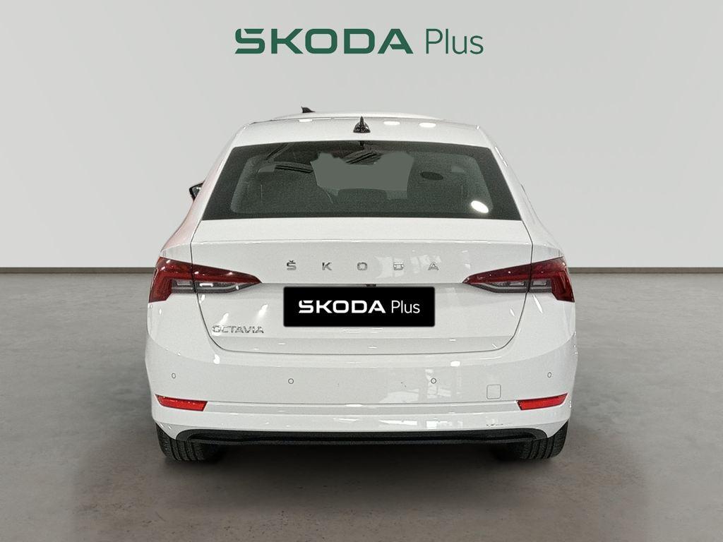 Skoda Octavia 2.0 TDI Selection DSG 110 kW (150 CV) - 9