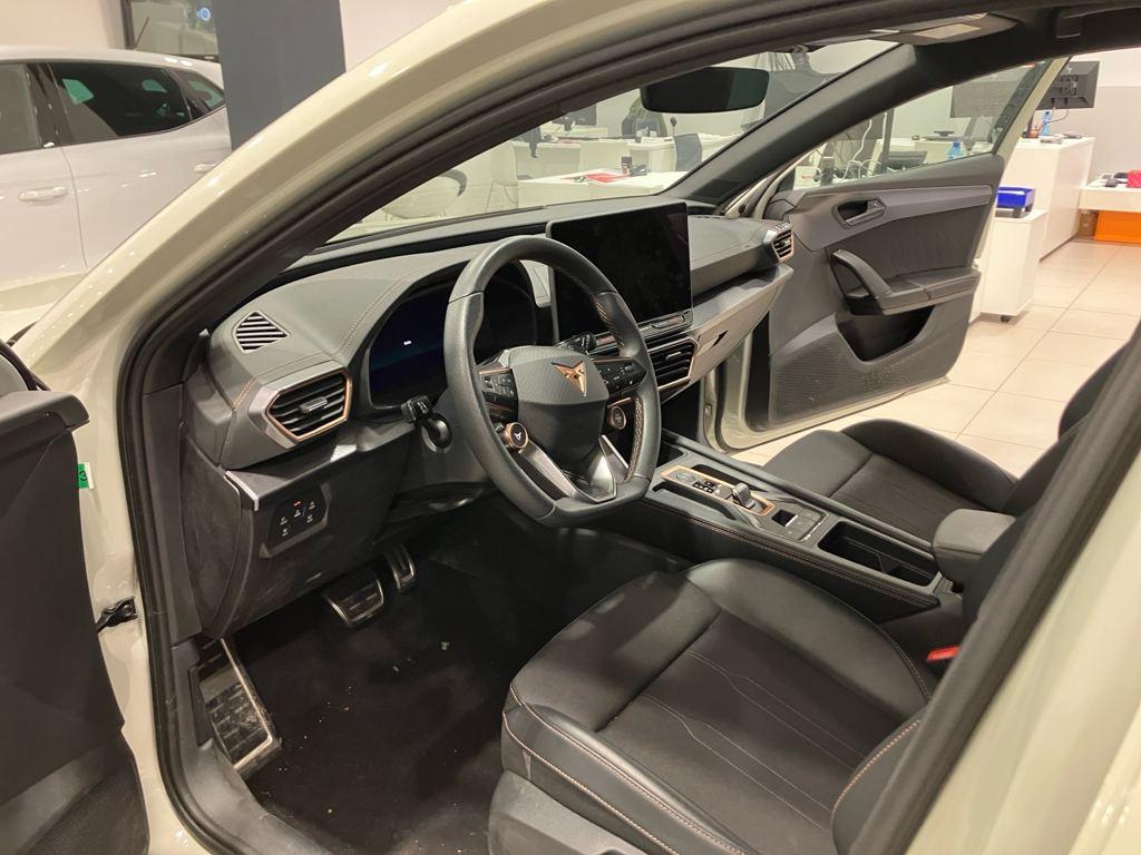 CUPRA Leon Sportstourer 1.5 eTSI DSG 110 kW (150 CV) - 10