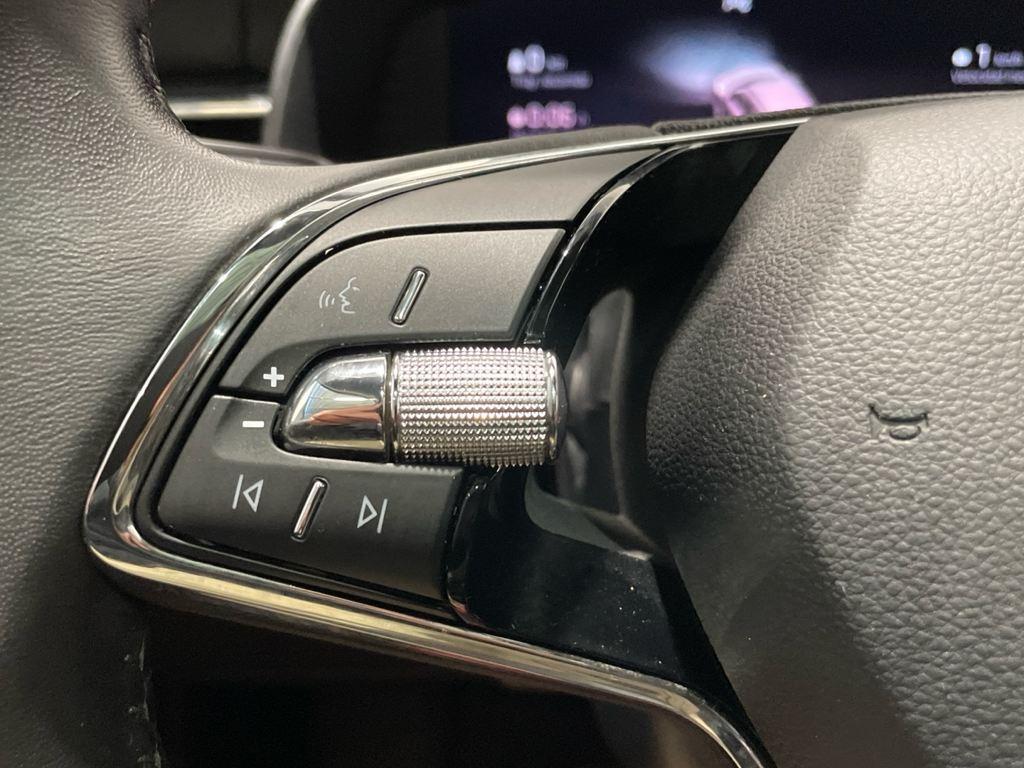 Skoda Kamiq 1.5 TSI Scout DSG 110 kW (150 CV) - 8