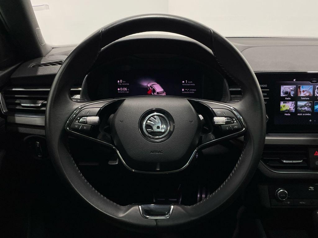 Skoda Kamiq 1.5 TSI Scout DSG 110 kW (150 CV) - 14