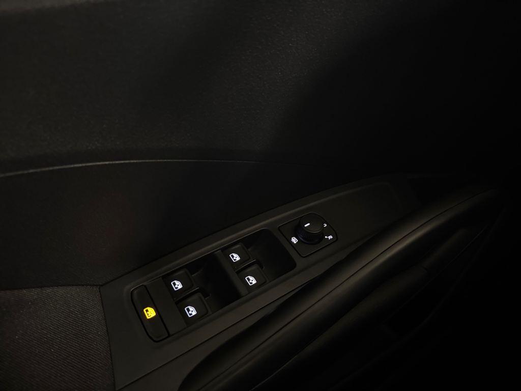 Skoda Fabia 1.0 TSI Selection 70 kW (95 CV) - 12